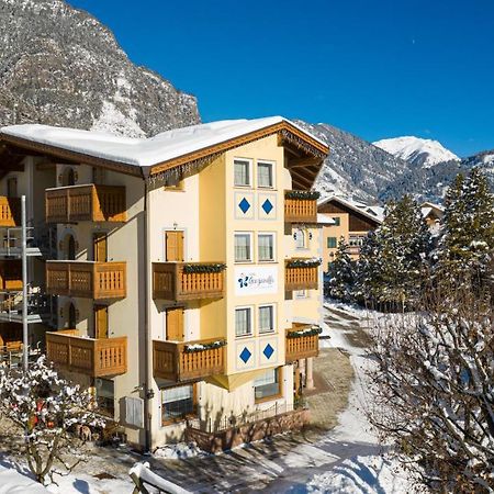 Hotel Genzianella Ziano Di Fiemme Ngoại thất bức ảnh