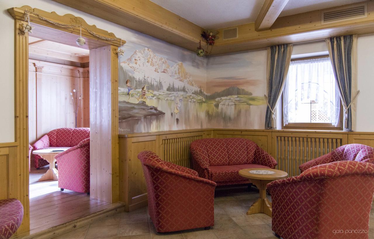 Hotel Genzianella Ziano Di Fiemme Ngoại thất bức ảnh