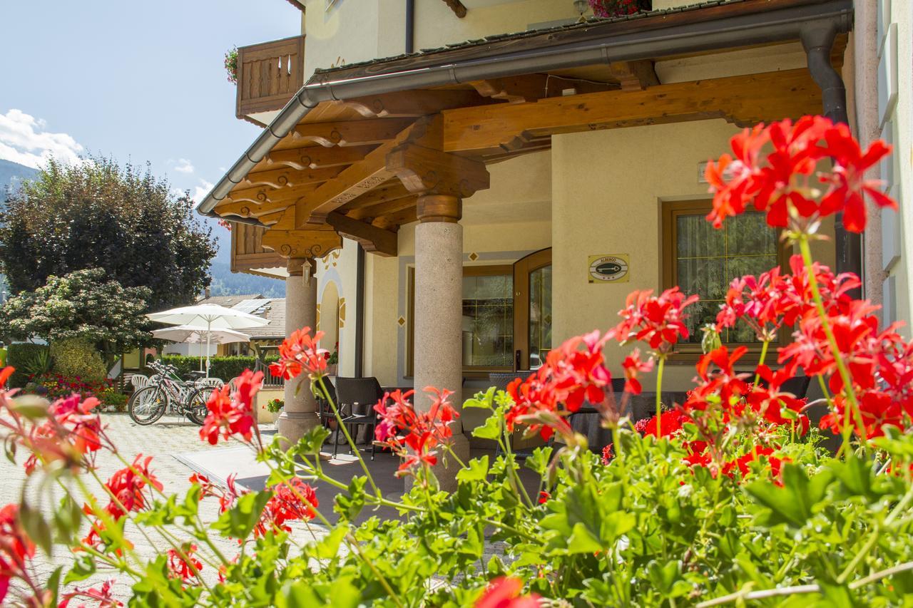 Hotel Genzianella Ziano Di Fiemme Ngoại thất bức ảnh