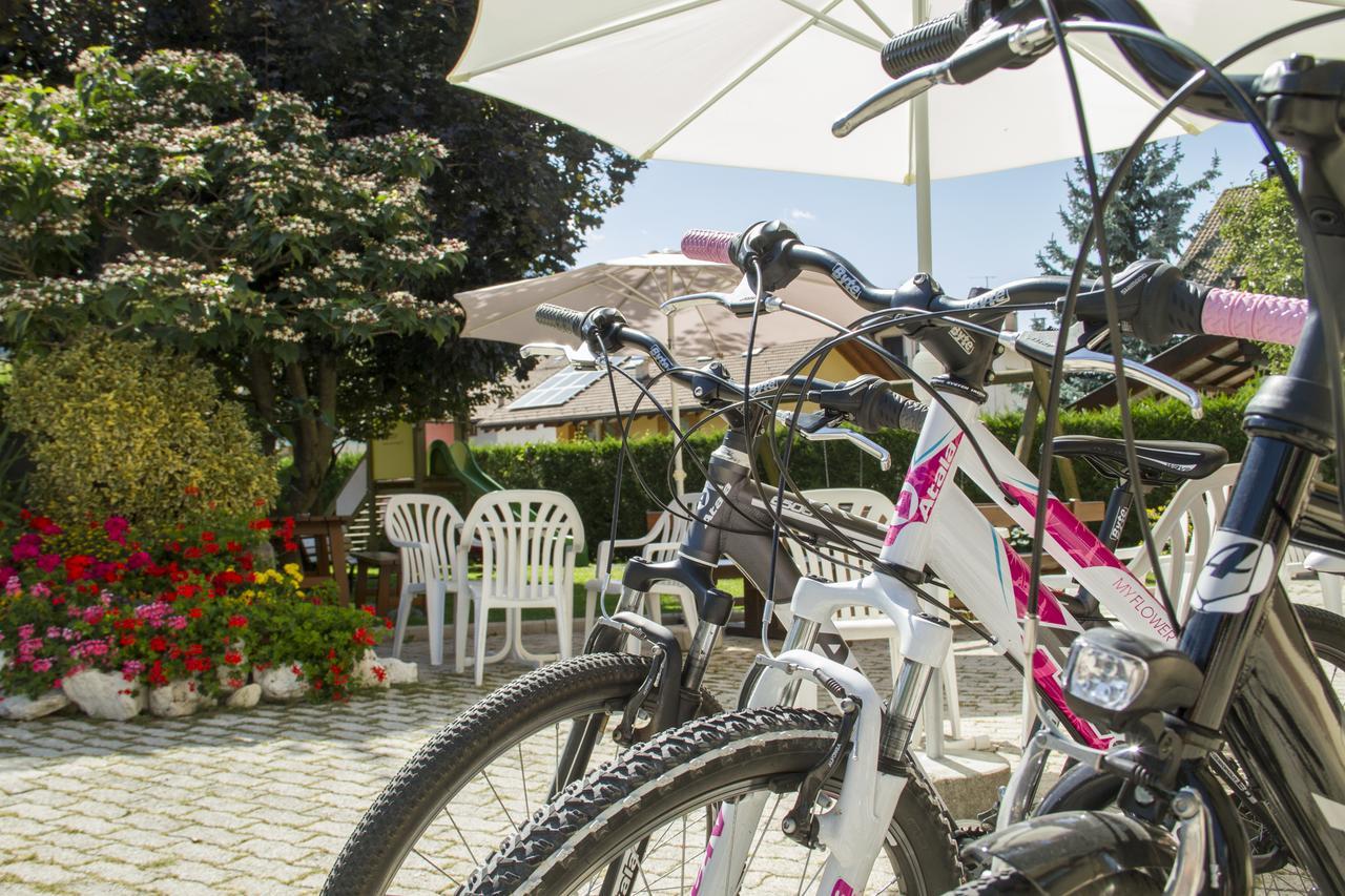 Hotel Genzianella Ziano Di Fiemme Ngoại thất bức ảnh