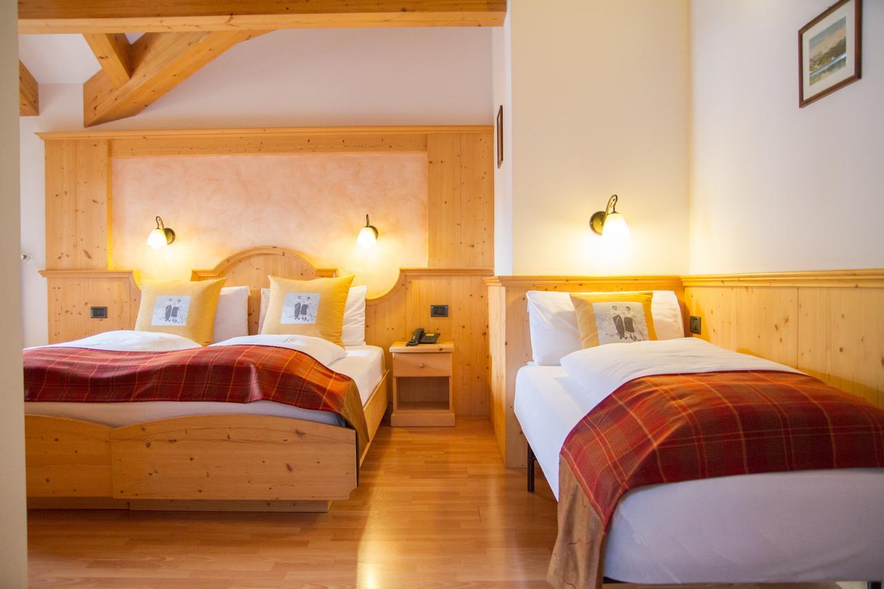Hotel Genzianella Ziano Di Fiemme Ngoại thất bức ảnh
