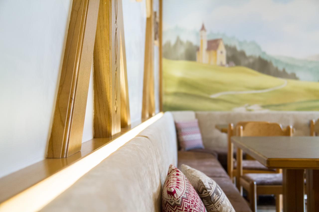 Hotel Genzianella Ziano Di Fiemme Ngoại thất bức ảnh